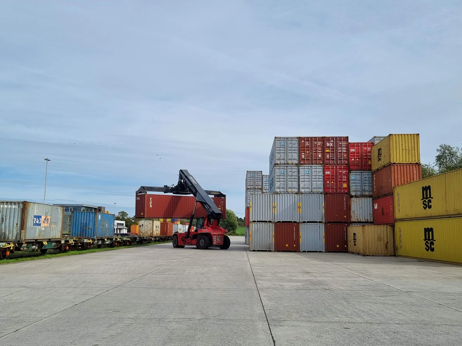 Container transport services Delcatrans