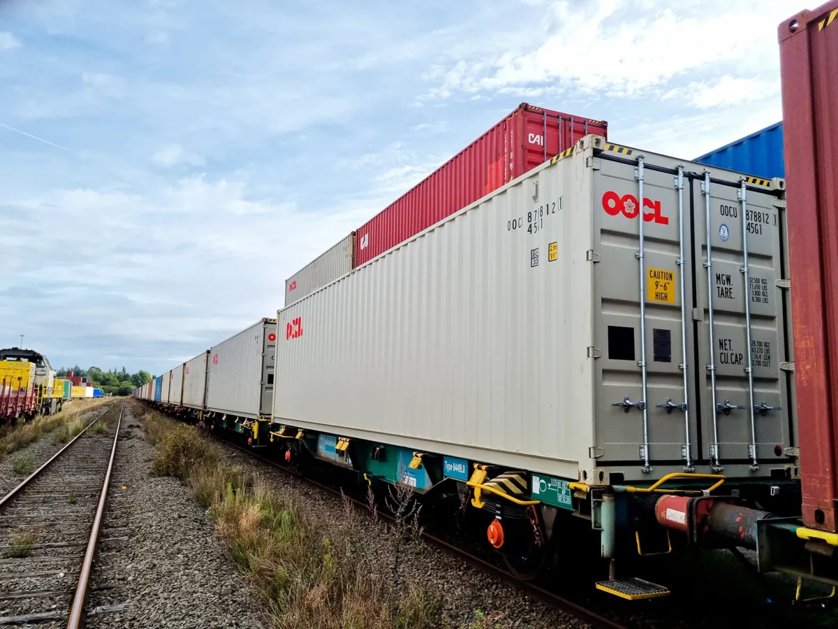 Container transport services Delcatrans